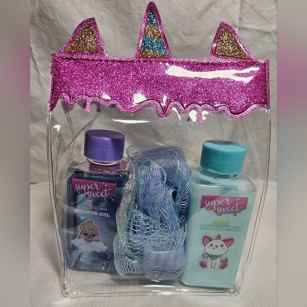 Unicorn Kids Toiletry Travel Set NEW